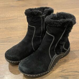 Bare Traps Ellea Black Leather Uppers Faux Fur Trim Stay Dry System woman’s 10